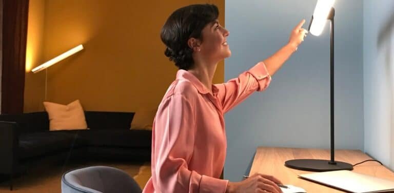 Smart Office - mit der HEAVN One Schreibtischlampe Beitragsbild